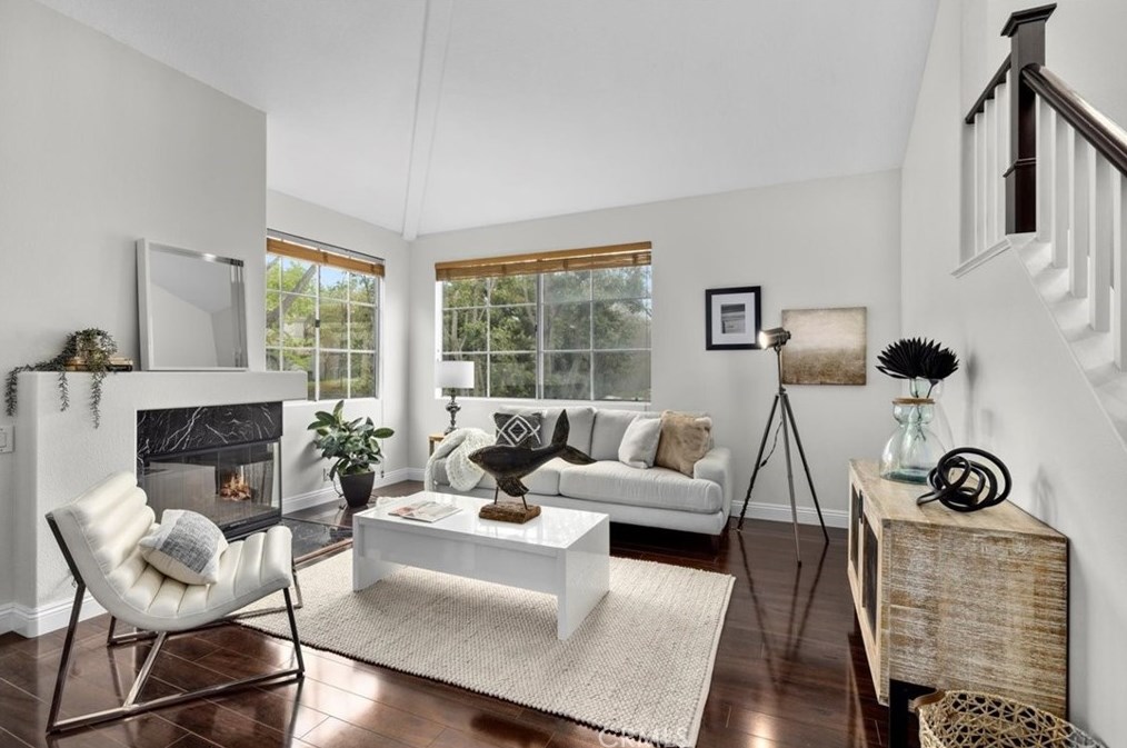 1 Bravo Ln, Laguna Beach, CA 92656-2886