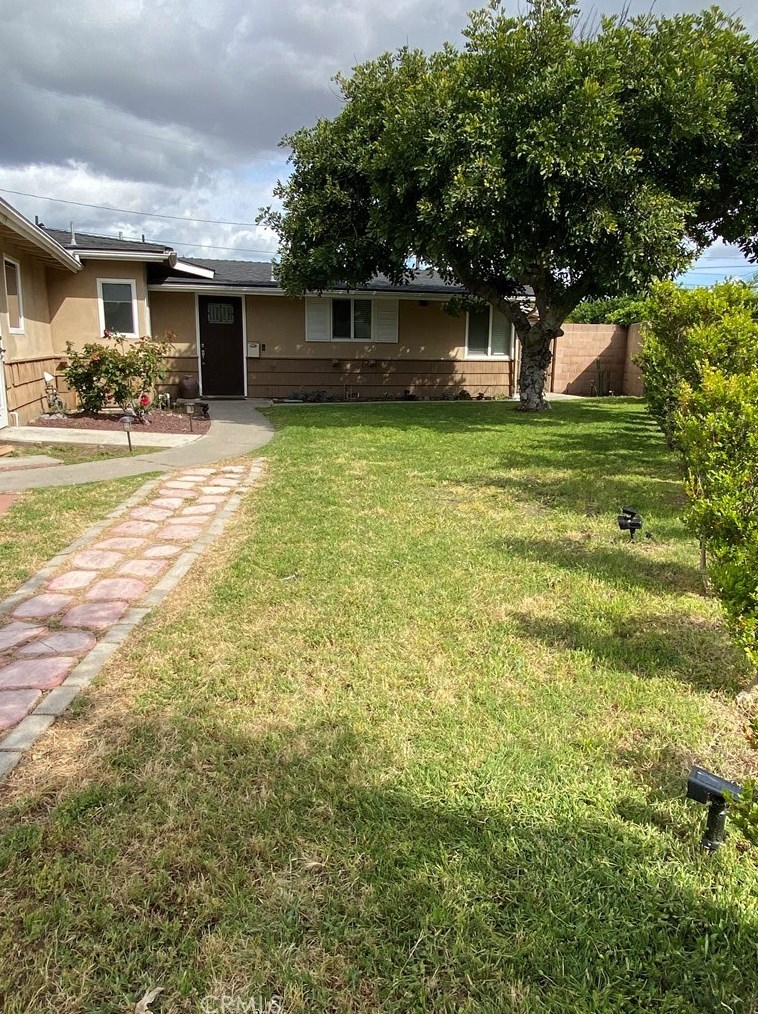 1776 W Laurel Pl, Anaheim, CA 92801