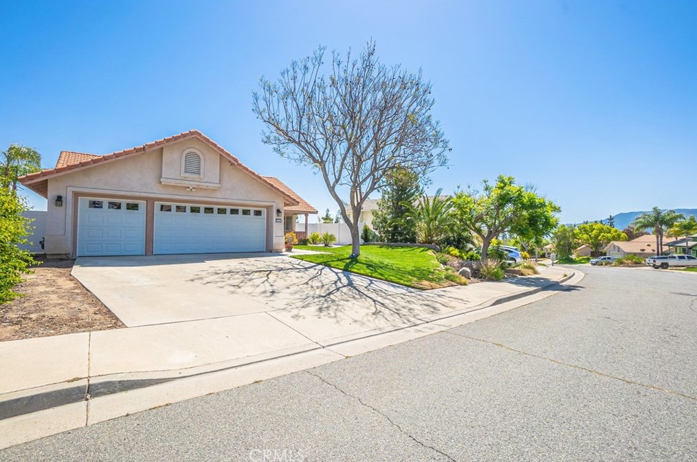 15240 Windjammer Way, Lake Elsinore, CA 92530