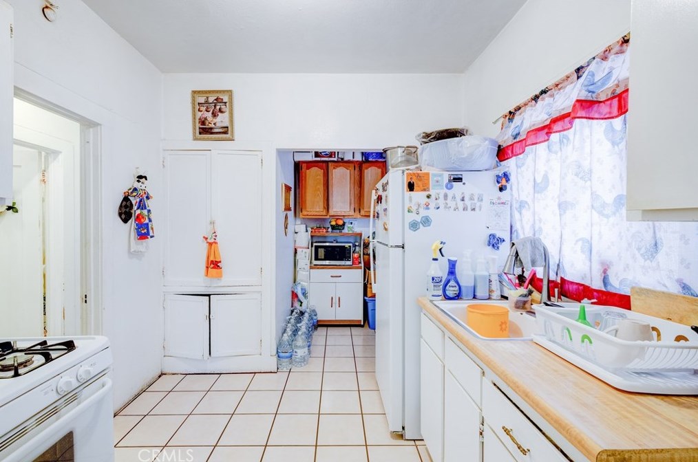 2028 3rd St, Los Angeles CA  90033-1359 exterior