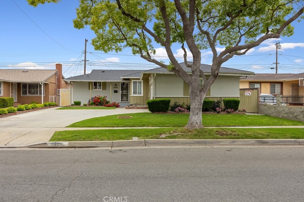 13215 S Manhattan Pl, Gardena, CA 90249