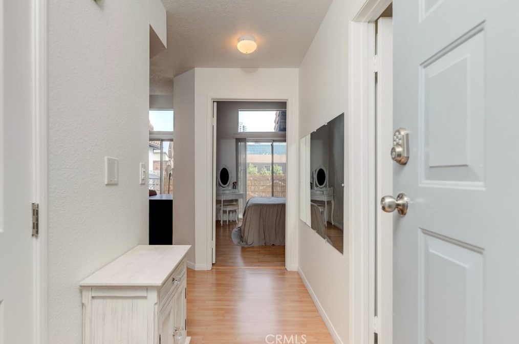 327 Chestnut Ave #310, Long Beach, CA 90802