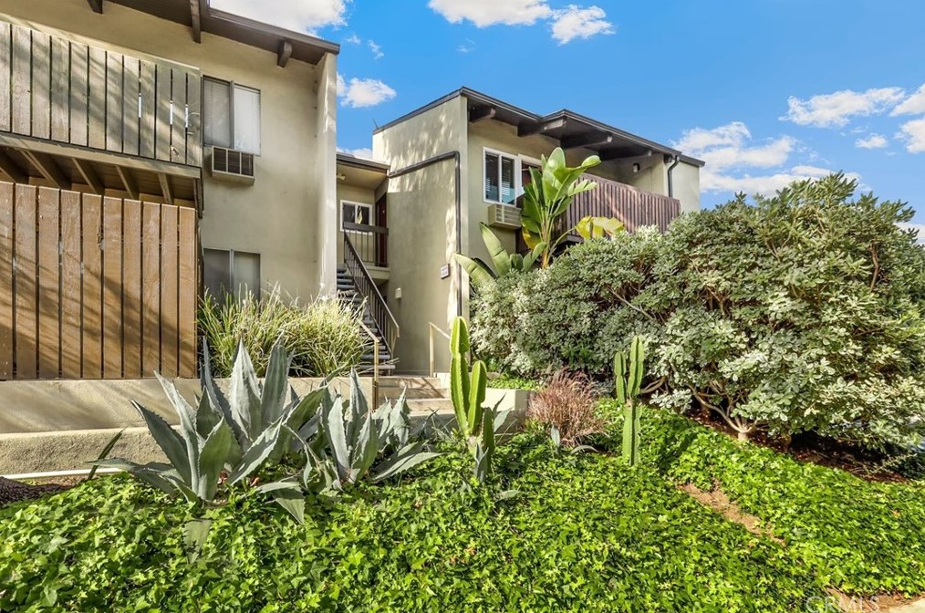 5003 Stoney Creek Rd, Los Angeles, CA 90230-7567