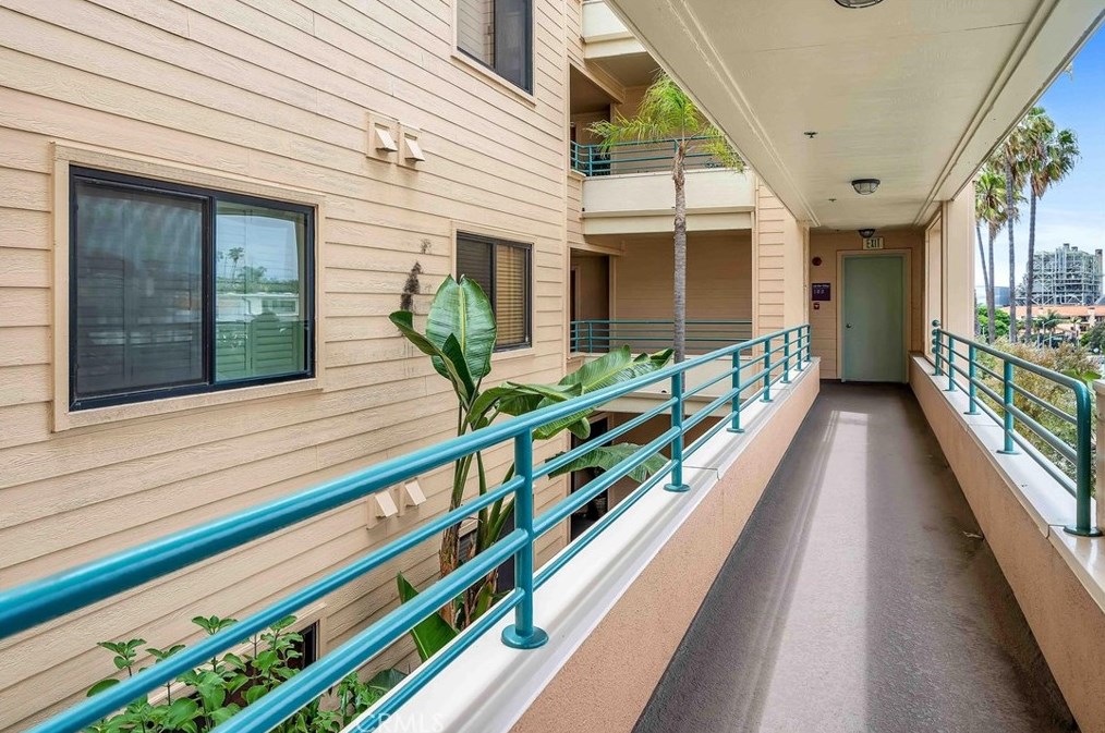 120 The Village #201, Redondo Beach, CA 90277