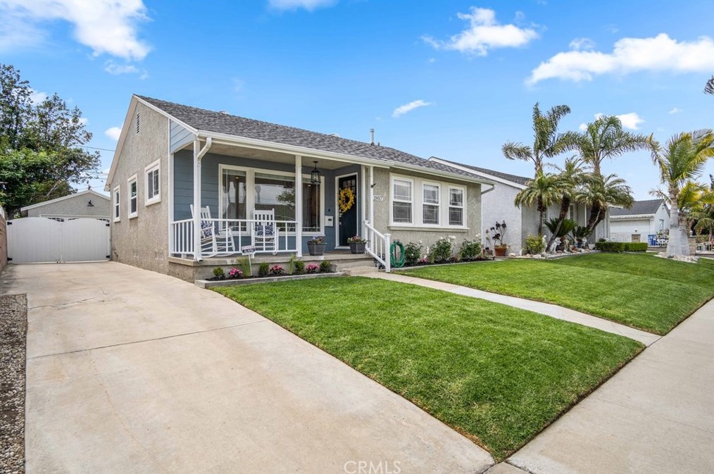 15017 Bodger Ave, Hawthorne, CA 90250