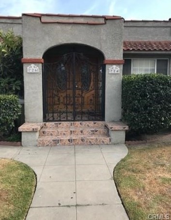 724 57th St, Los Angeles CA  90037-4026 exterior