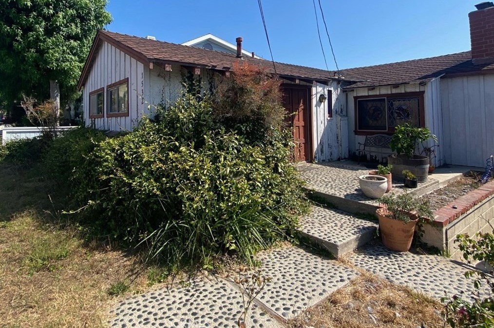 1532 Silver St, Hermosa Beach, CA 90254-3347