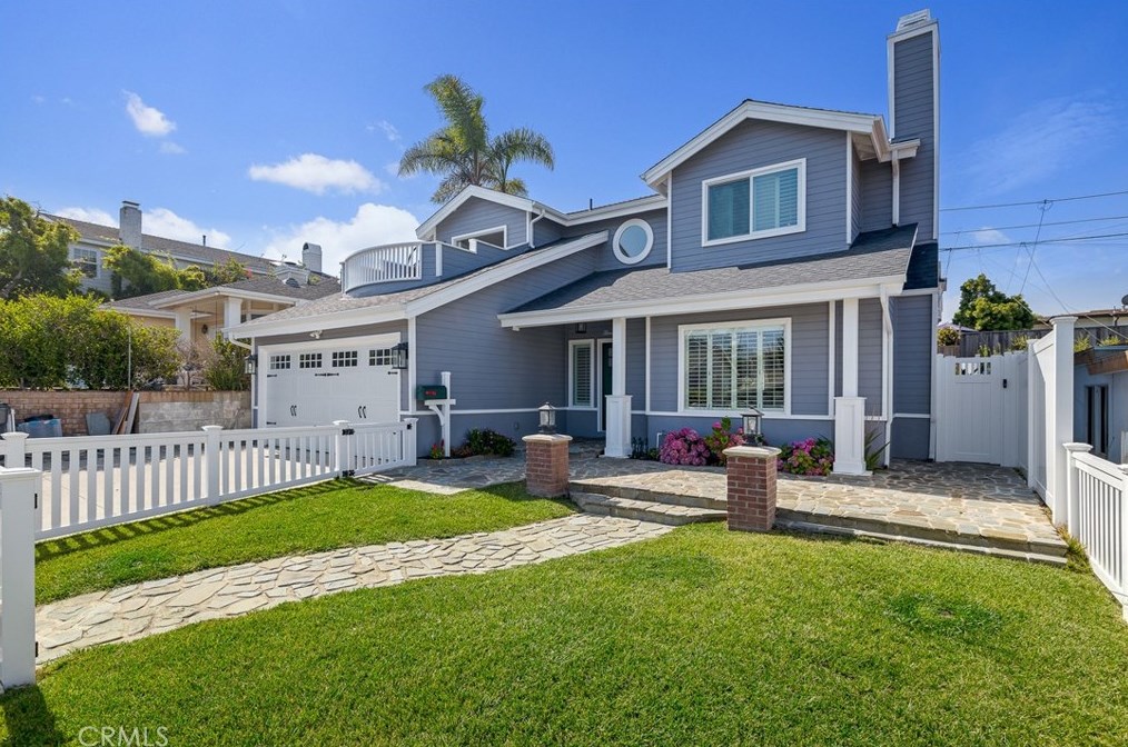 1336 1st St, Manhattan Beach, CA 90266