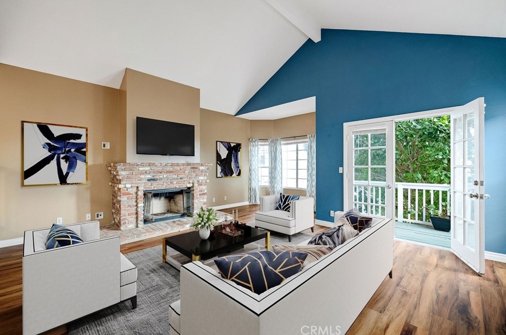 1727 Spreckels Ln, Redondo Beach, CA 90278