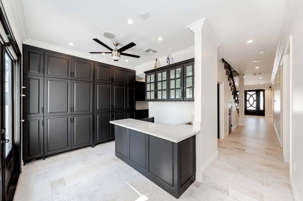 3834 Dublin Ave, Los Angeles CA  90008-1920 exterior