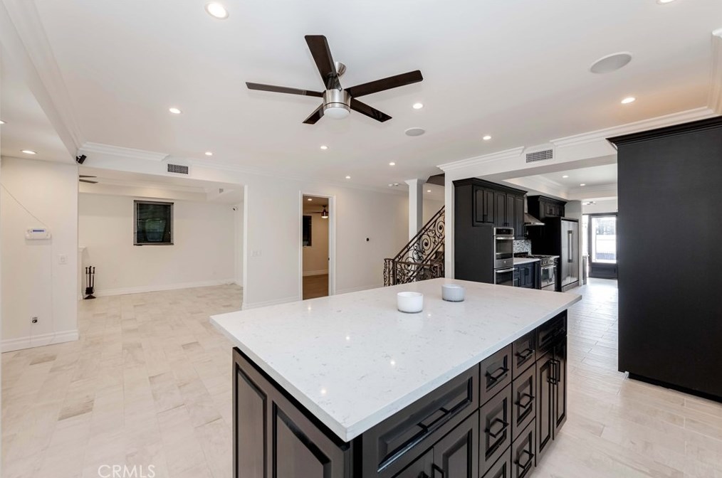 3834 Dublin Ave, Los Angeles CA  90008-1920 exterior