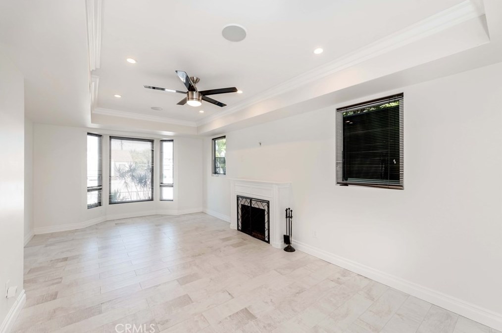 3834 Dublin Ave, Los Angeles CA  90008-1920 exterior