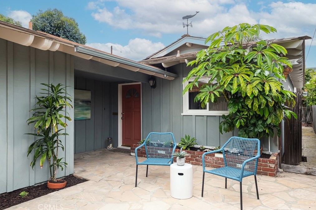 545 20th St, Hermosa Beach, CA 90254-2922