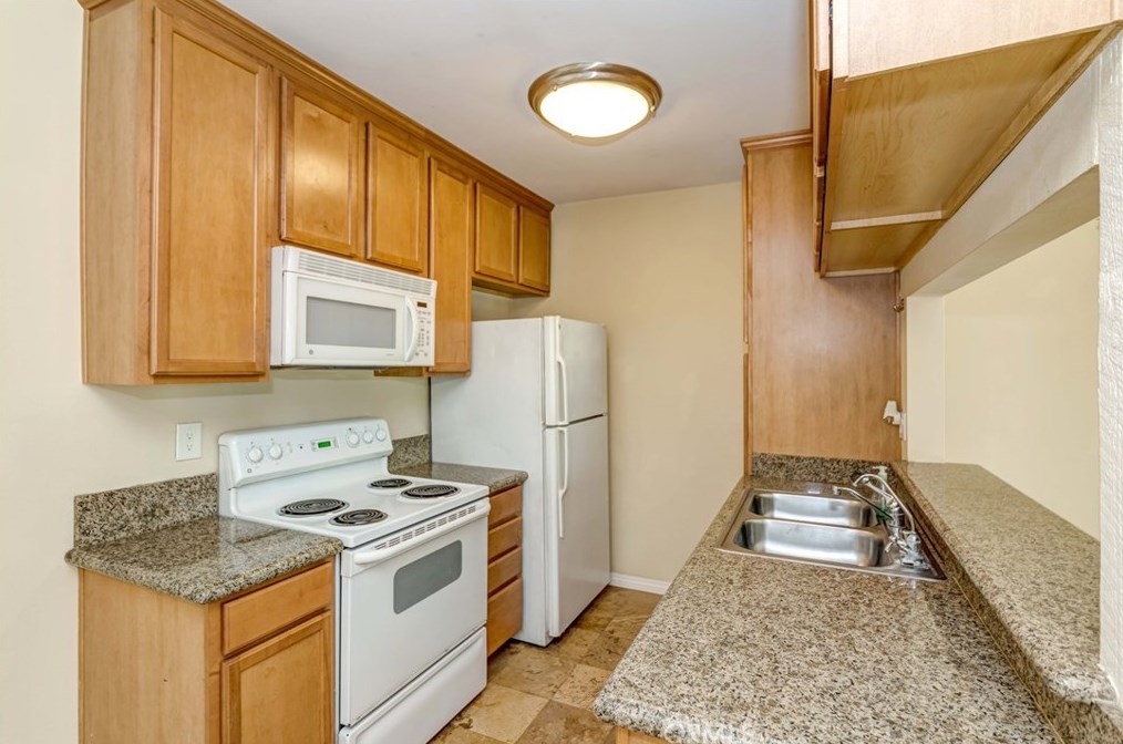 23306 Marigold Ave #w201, Torrance, CA 90502