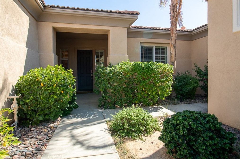 103 Brisa Dr, Palm Desert, CA 92211-0779