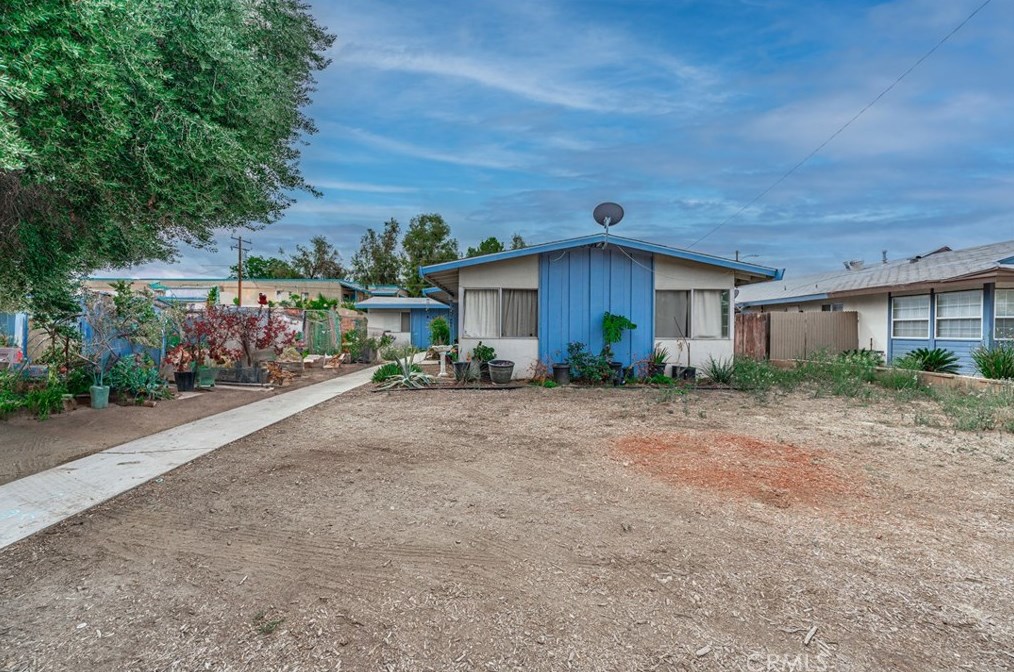 41515 Marine Dr, Hemet, CA 92544-5804