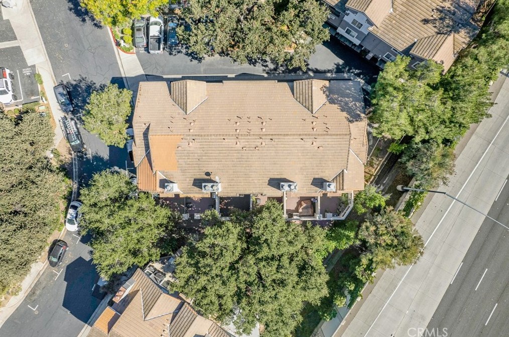 3326 Holly Grove St, Thousand Oaks CA  91362-3363 exterior