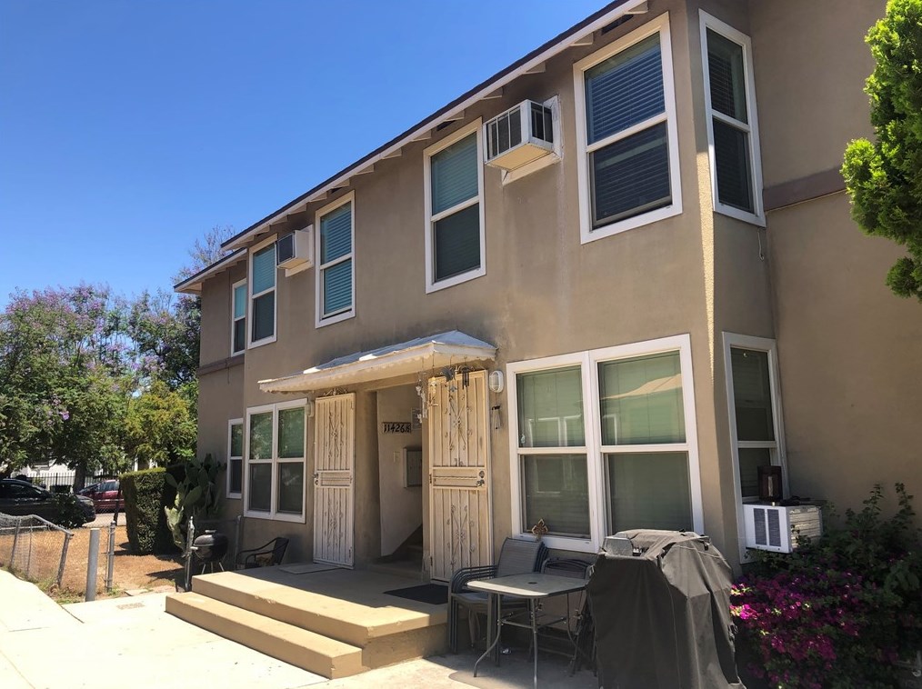 11426 Emelita St, North Hollywood, CA 91601