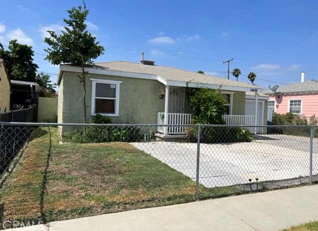 14509 Corlett Ave, Compton, CA 90220-1235