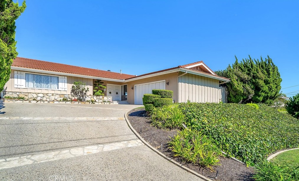 3139 Dianora Dr, Rancho Palos Verdes, CA 90275