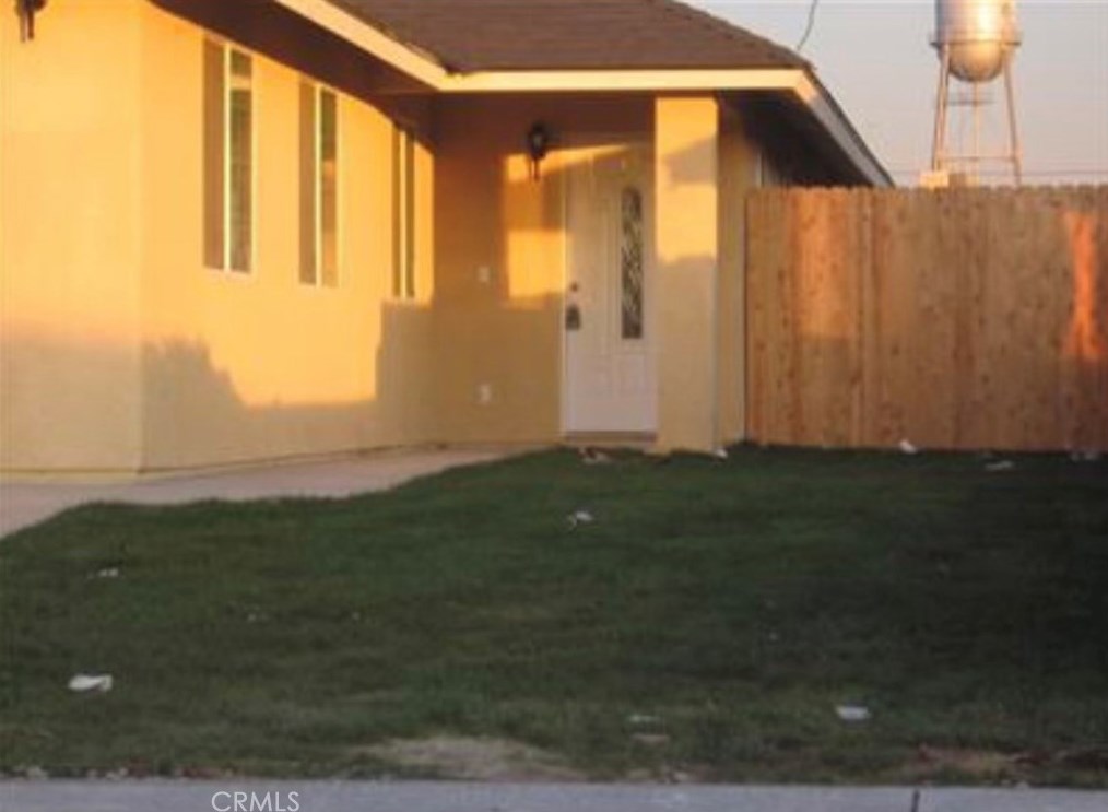 145 Clifton St, Bakersfield, CA 93307