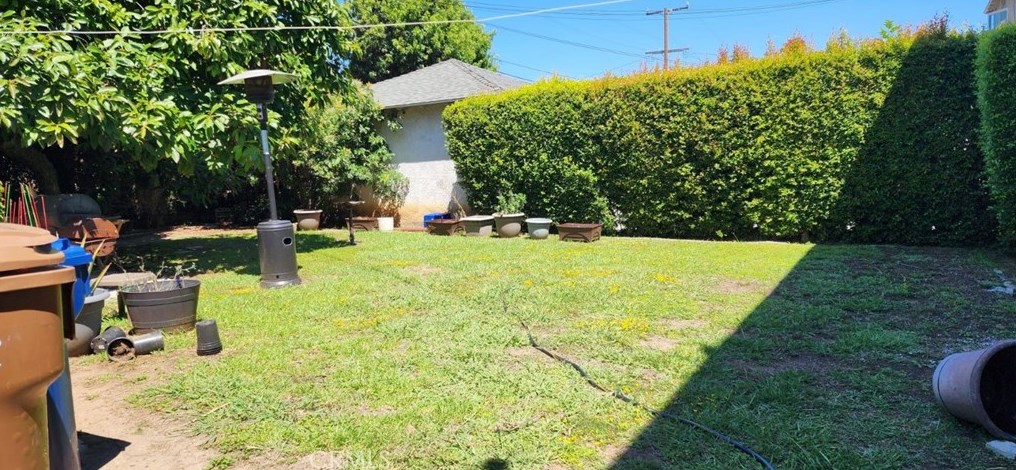 2103 103rd St, Los Angeles, CA 90002-3129