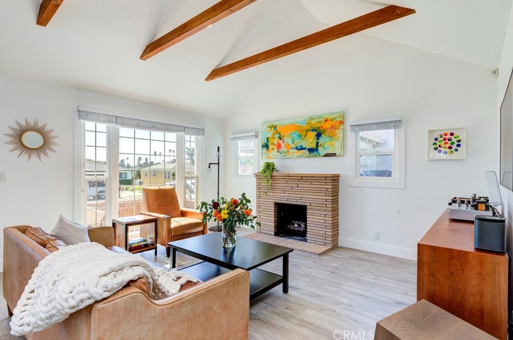 4027 60th St, Los Angeles CA  90043-3636 exterior