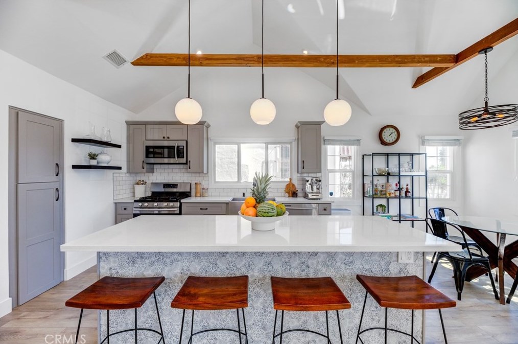 4027 60th St, Los Angeles CA  90043-3636 exterior