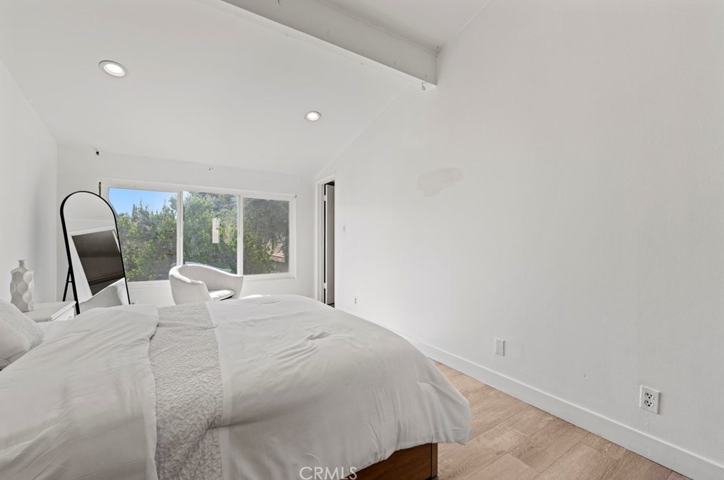 14501 Tupper St #15, Van Nuys, CA 91402