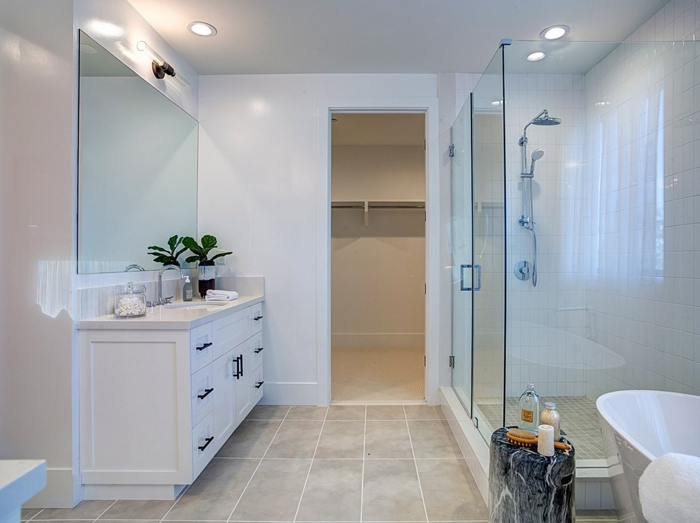 3922 Berryman Ave, Los Angeles CA  90066-5016 exterior