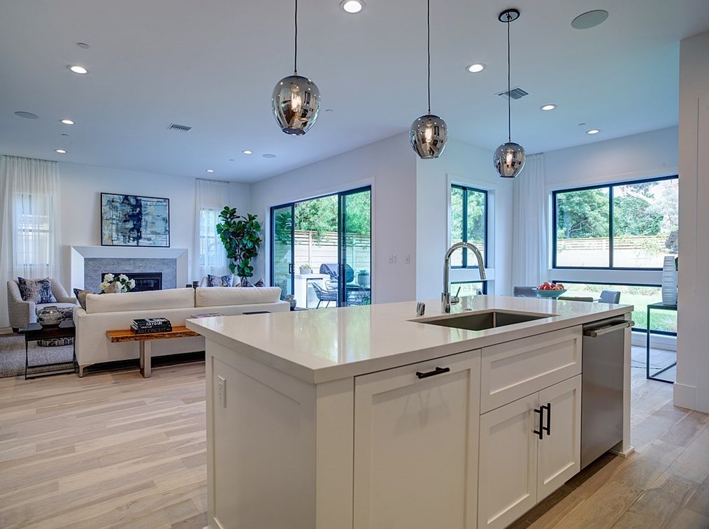 3922 Berryman Ave, Los Angeles CA  90066-5016 exterior