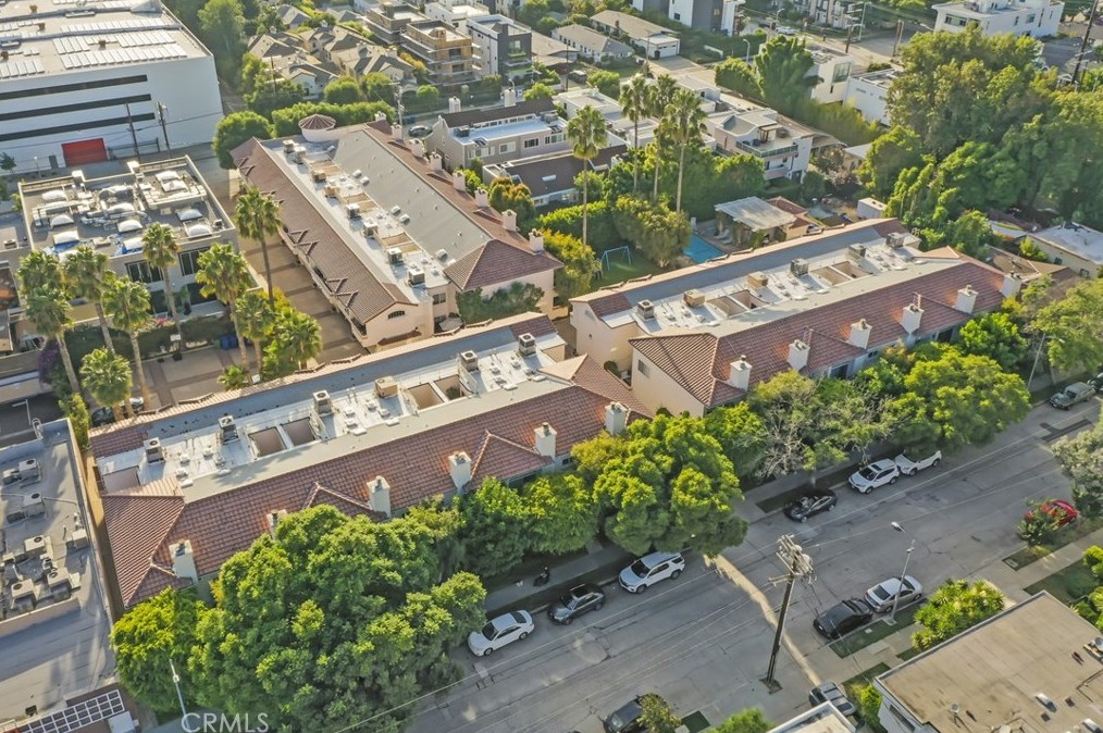 2137 Colby Ave, Los Angeles CA  90025-6207 exterior