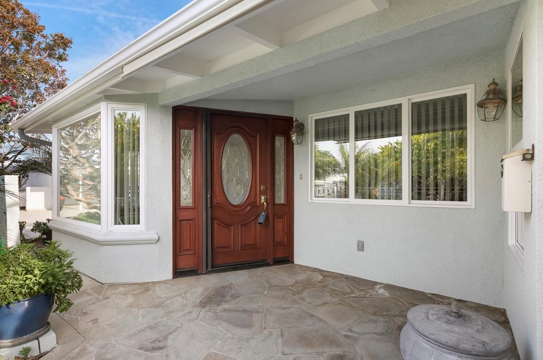 1300 Golden Rain Rd #9f, Seal Beach, CA 90740
