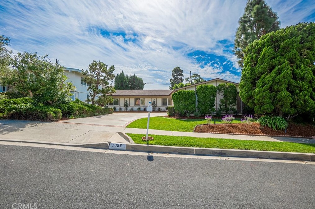 7022 Willowtree Dr, Palos Verdes Estates, CA 90275