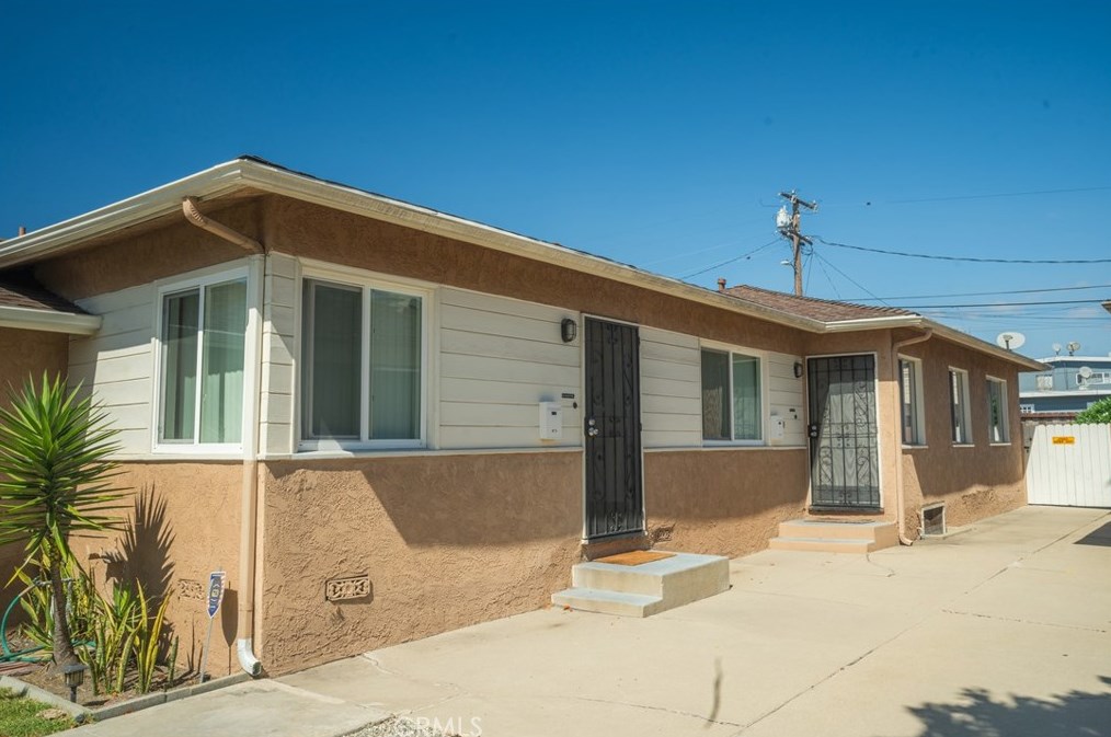 4021 159th St, Lawndale, CA 90260-2722