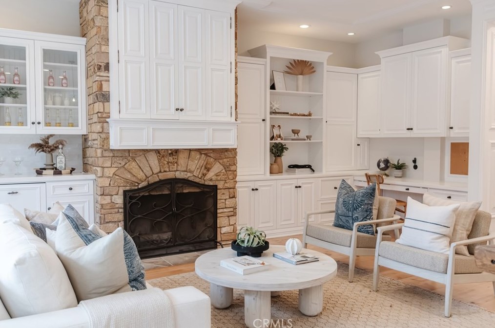 566 35th St, Manhattan Beach, CA 90266