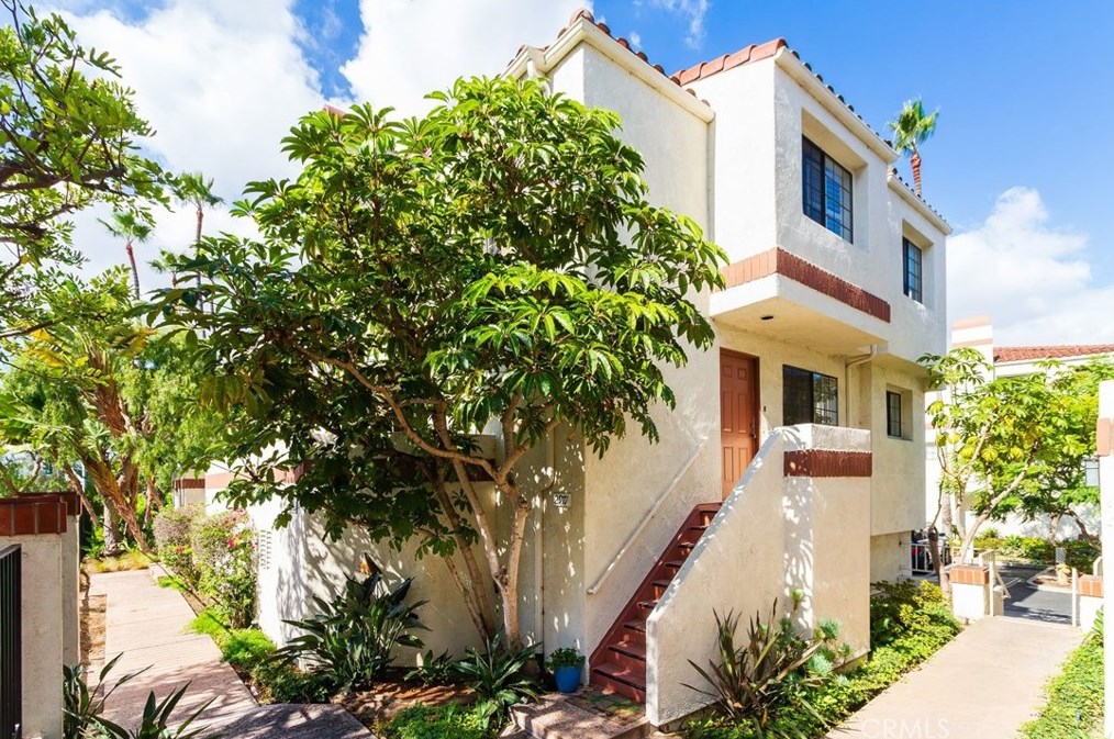 2971 Plaza Del Amo #218, Torrance, CA 90503