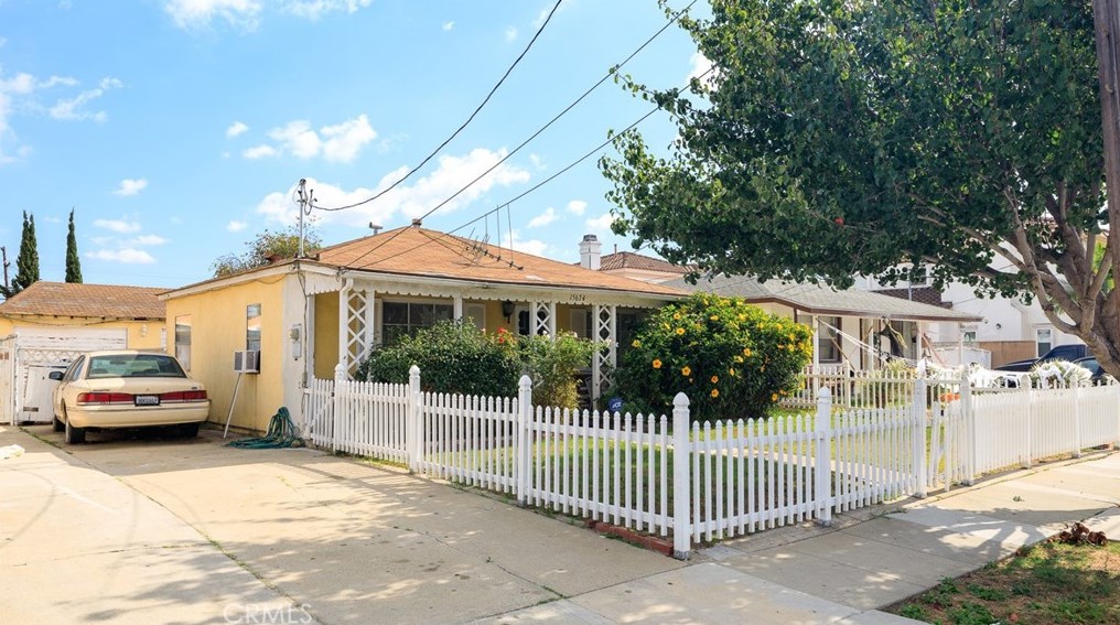 15634 Sombra Ave, Lawndale, CA 90260