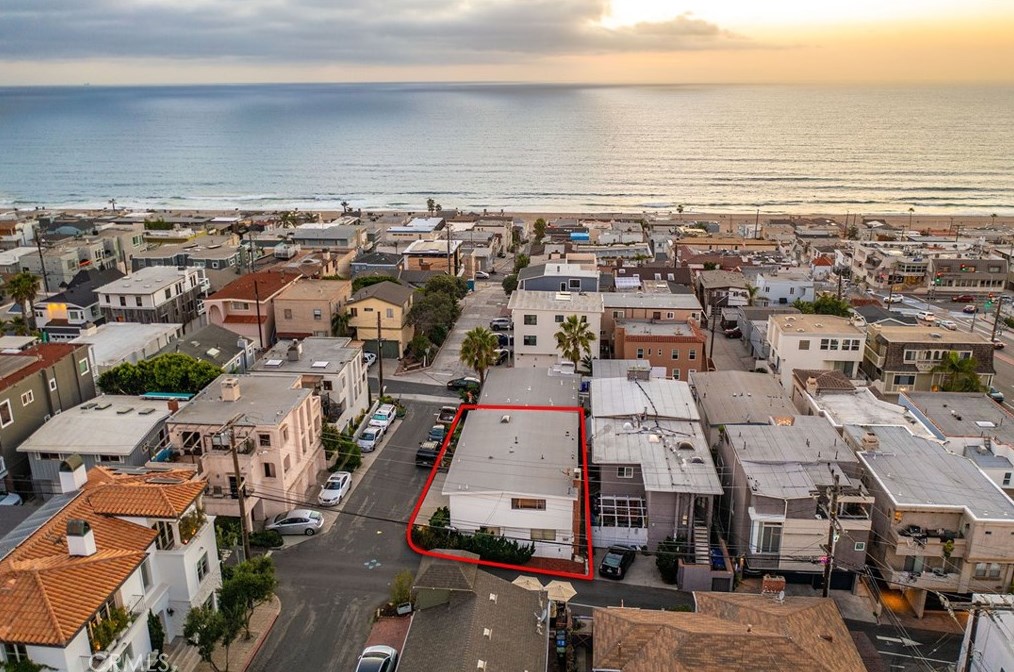 411 36th St, Manhattan Beach, CA 90266
