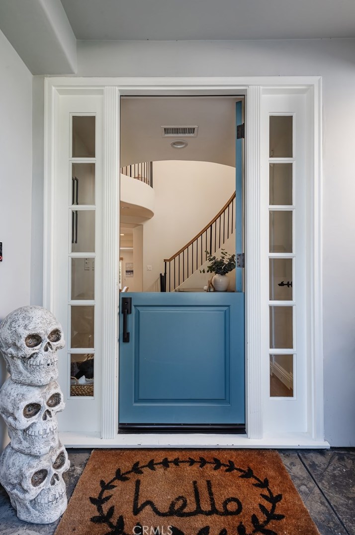 2605 Pine Ave, Manhattan Beach, CA 90266