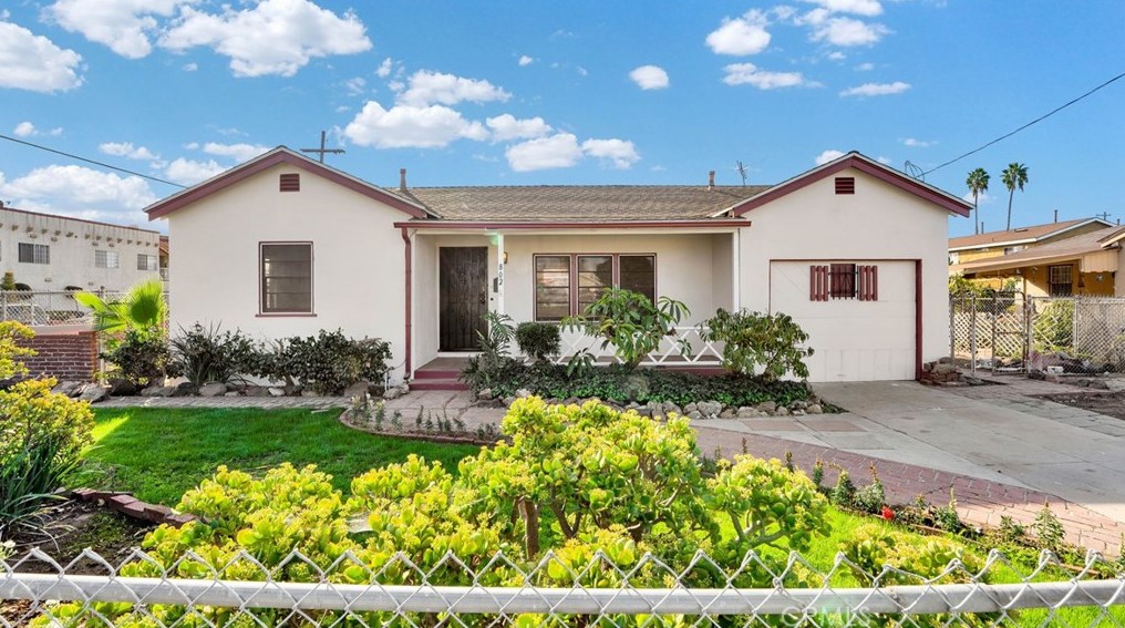802 W Alondra Blvd, Gardena, CA 90247