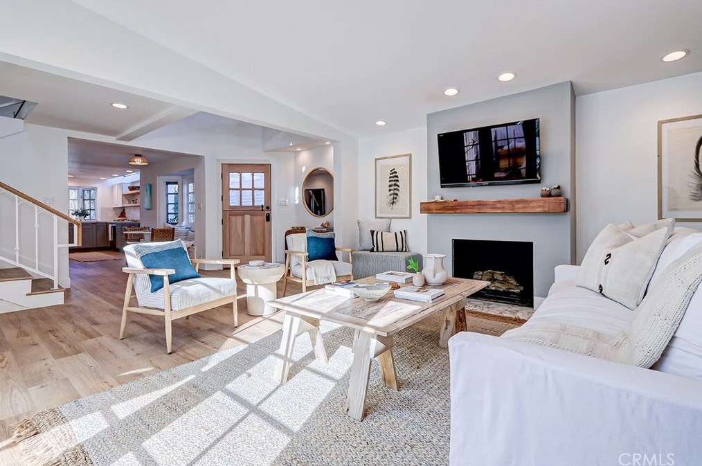 2116 N Ardmore Ave, Manhattan Beach, CA 90266