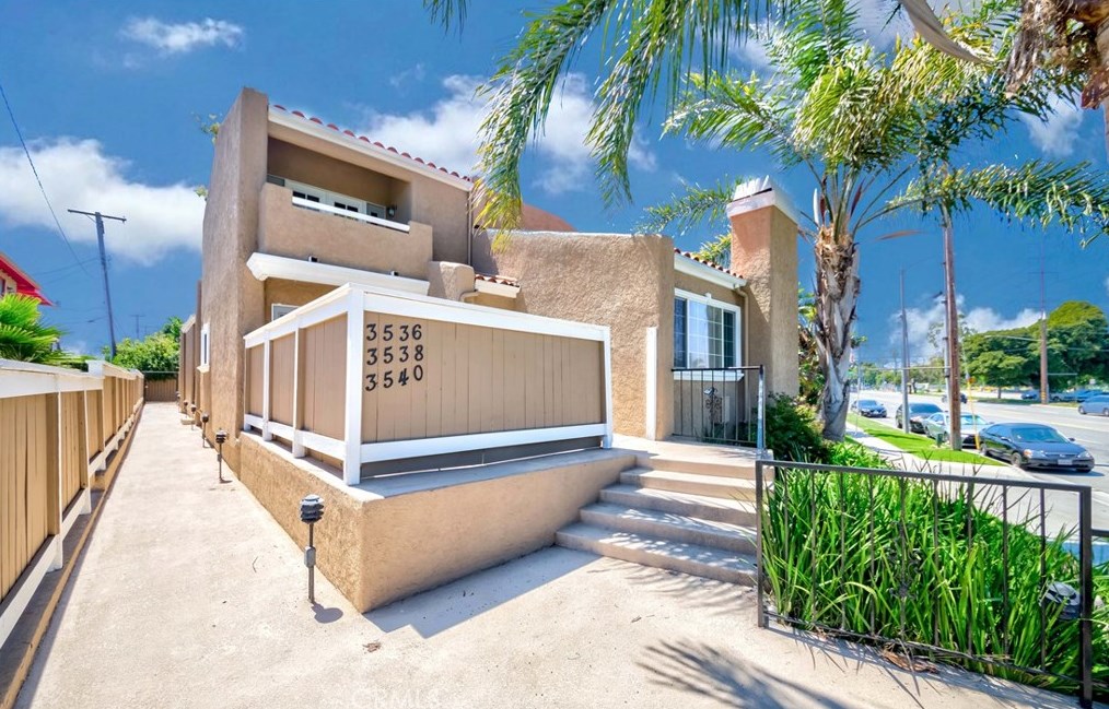 3536 Redondo Beach Blvd, Torrance, CA 90504