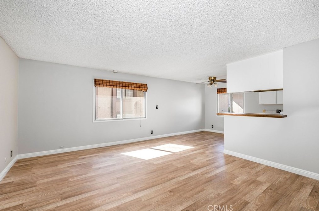 945 Main St, El Segundo CA 90245-2363 exterior