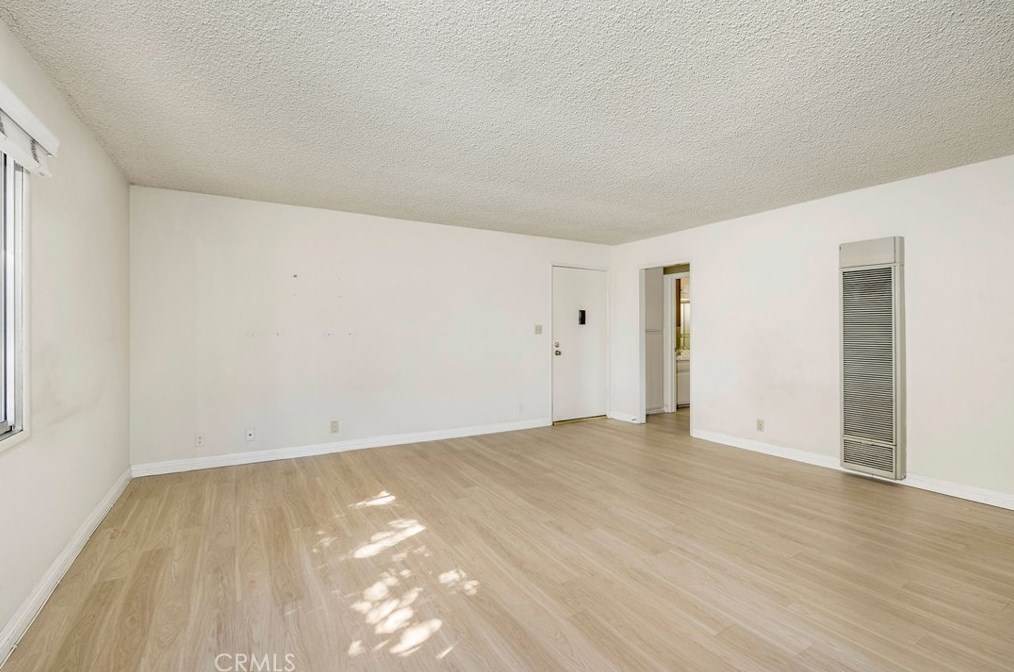 945 Main St, El Segundo CA 90245-2363 exterior