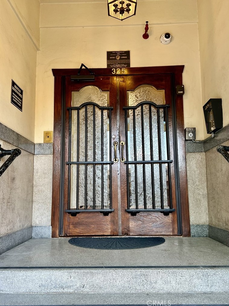 325 W 3rd St #306, Long Beach, CA 90802