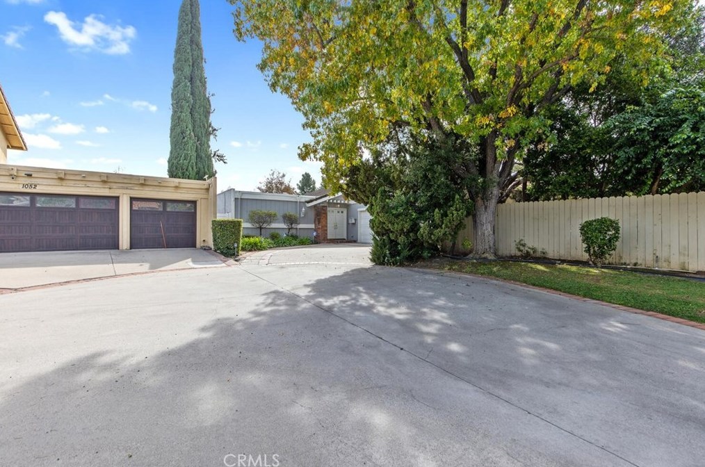 1056 Elfstone Ct, Thousand Oaks, CA 91361-1812