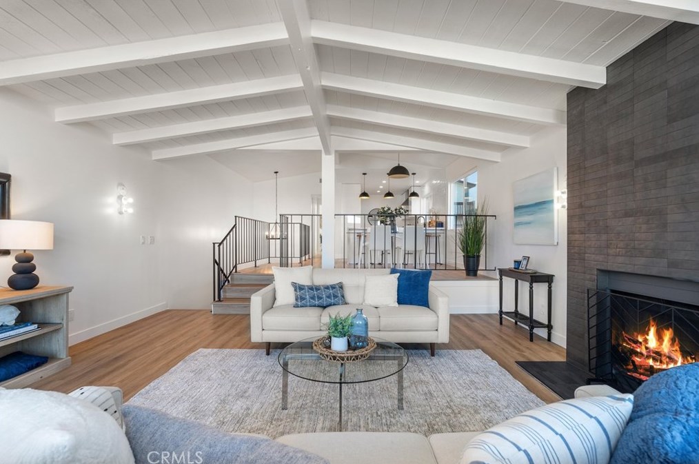 1727 Wollacott St, Redondo Beach CA  90278-2835 exterior