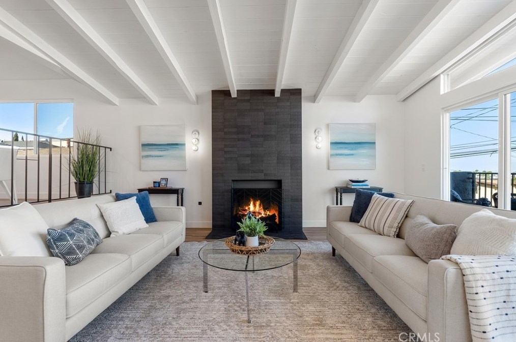 1727 Wollacott St, Redondo Beach CA  90278-2835 exterior