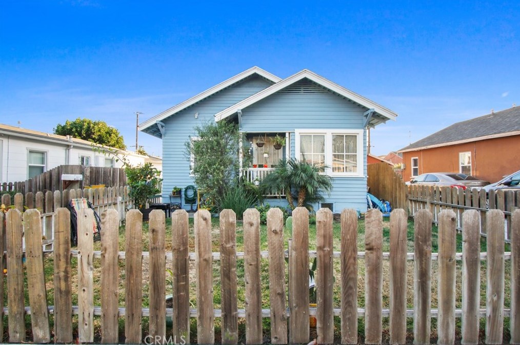 4160 161st St, Lawndale, CA 90260-2731